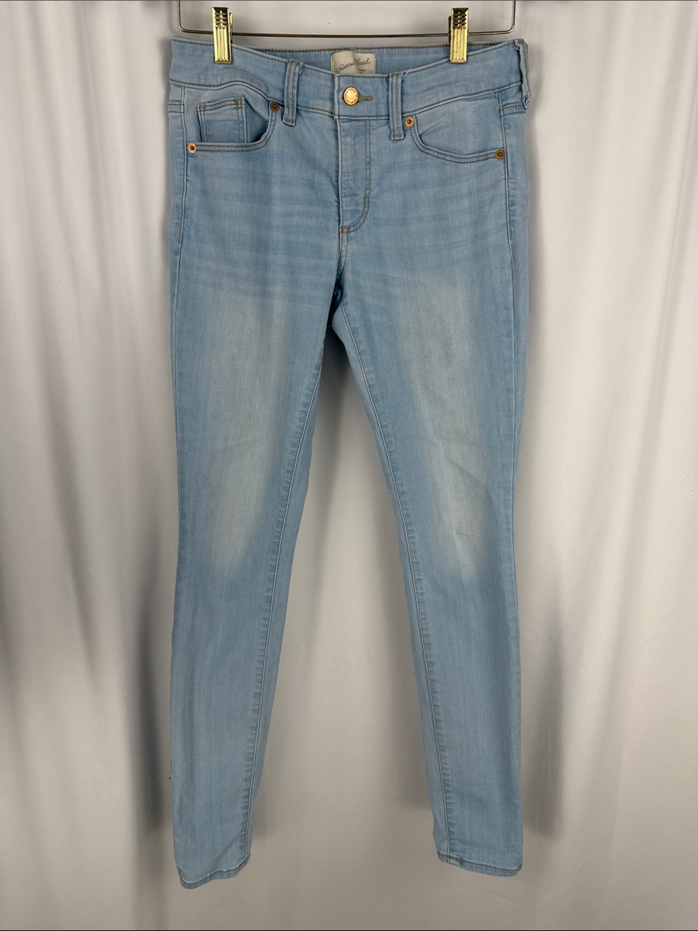 Universal Thread Light Wash Stretch Skinny Jeans